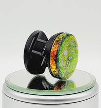 Load image into Gallery viewer, Color Shift Skull with Flowers Gothic Skull Phone Grip