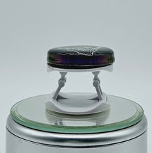 Load image into Gallery viewer, Side View Gothic Color Shift Anatomical Skull Phone Grip