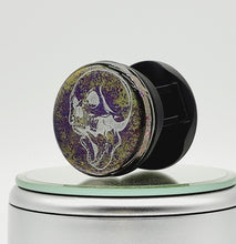 Load image into Gallery viewer, Color Shift Screaming Skull Gothic Phone Grip