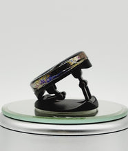 Load image into Gallery viewer, Color Shift Screaming Skull Gothic Phone Grip