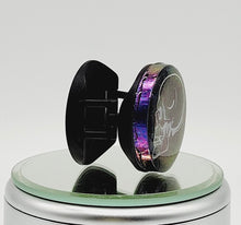 Load image into Gallery viewer, Anatomical Color Shift Gothic Skull Phone Grip