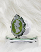 Load image into Gallery viewer, Gothic Sir Skeleton Phone Grip: Color Shift Phone Grip