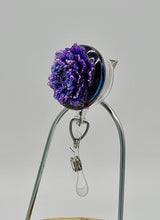 Load image into Gallery viewer, Retractable Flower Badge Reel