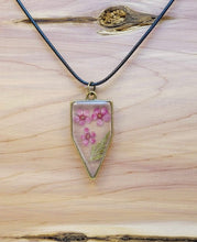 Load image into Gallery viewer, Epoxy Pendant with Dried Pink Flowers