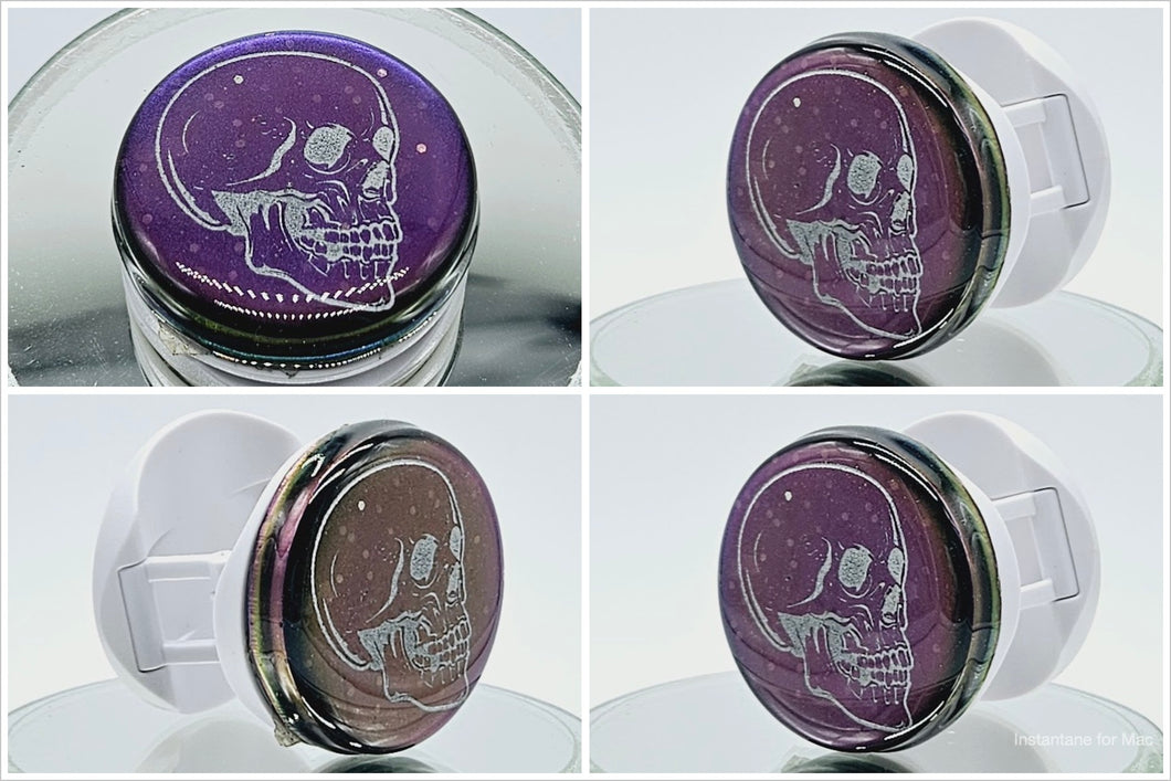 Side View Gothic Color Shift Anatomical Skull Phone Grip
