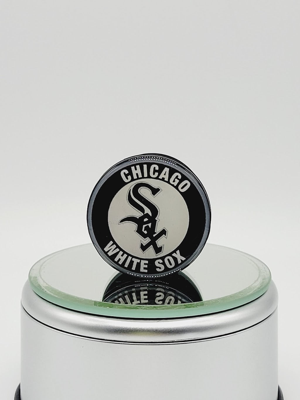 Custom MLB Phone Grip or Badge Reel with Epoxy Overlay: Pick Your Baseball Team Pick Your Base: Style Set 1