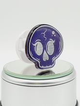 Load image into Gallery viewer, Blue Color Shift Cartoon Skull Phone Grip
